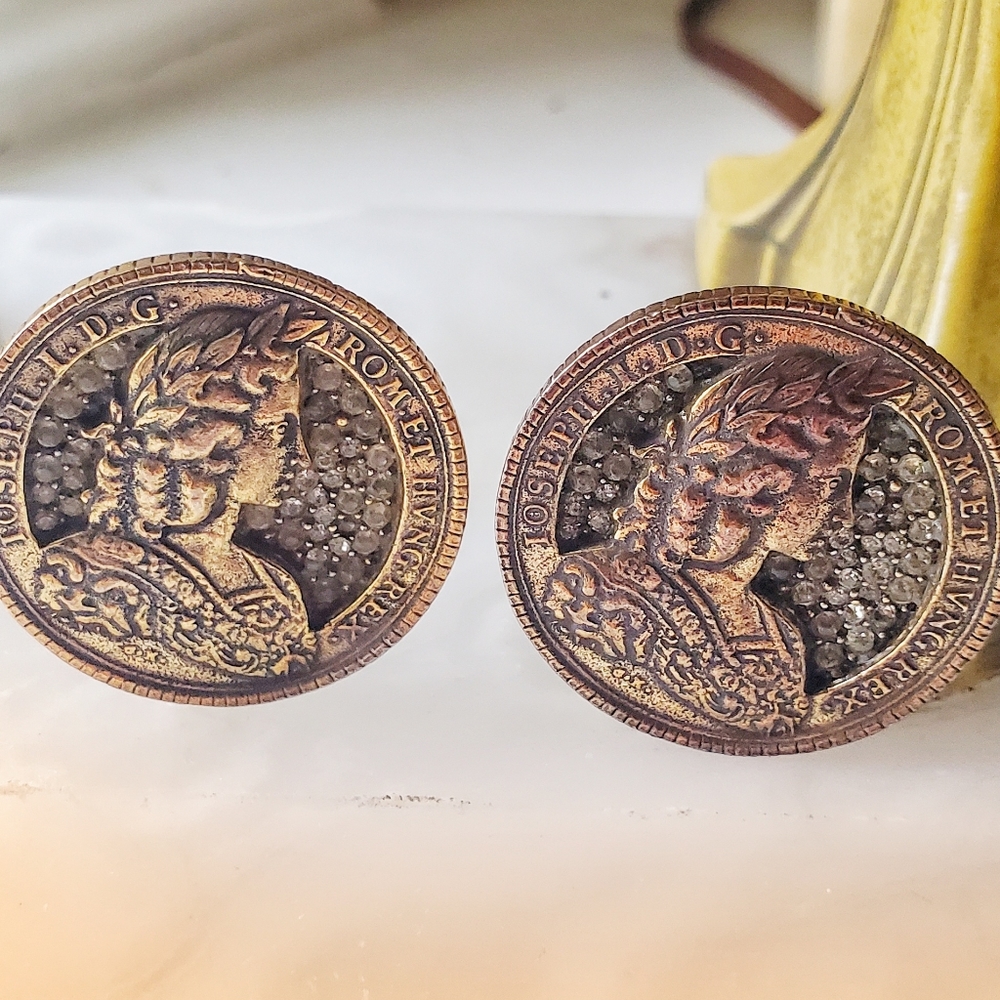 Signed Les Benard vintage clip earrings